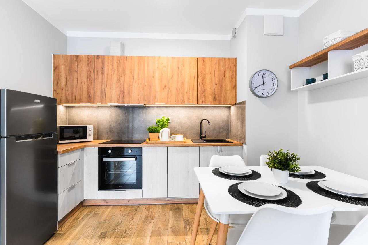 Apartamenty Homely Place Blisko Starego Rynku - Parking Poznan Exterior photo